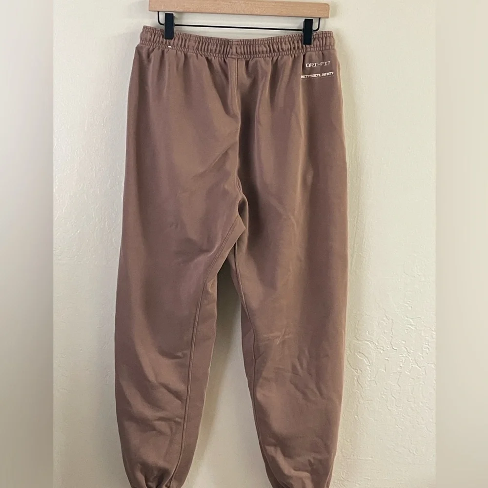 Nike dry fit taupe brown performance jogger pants sporty